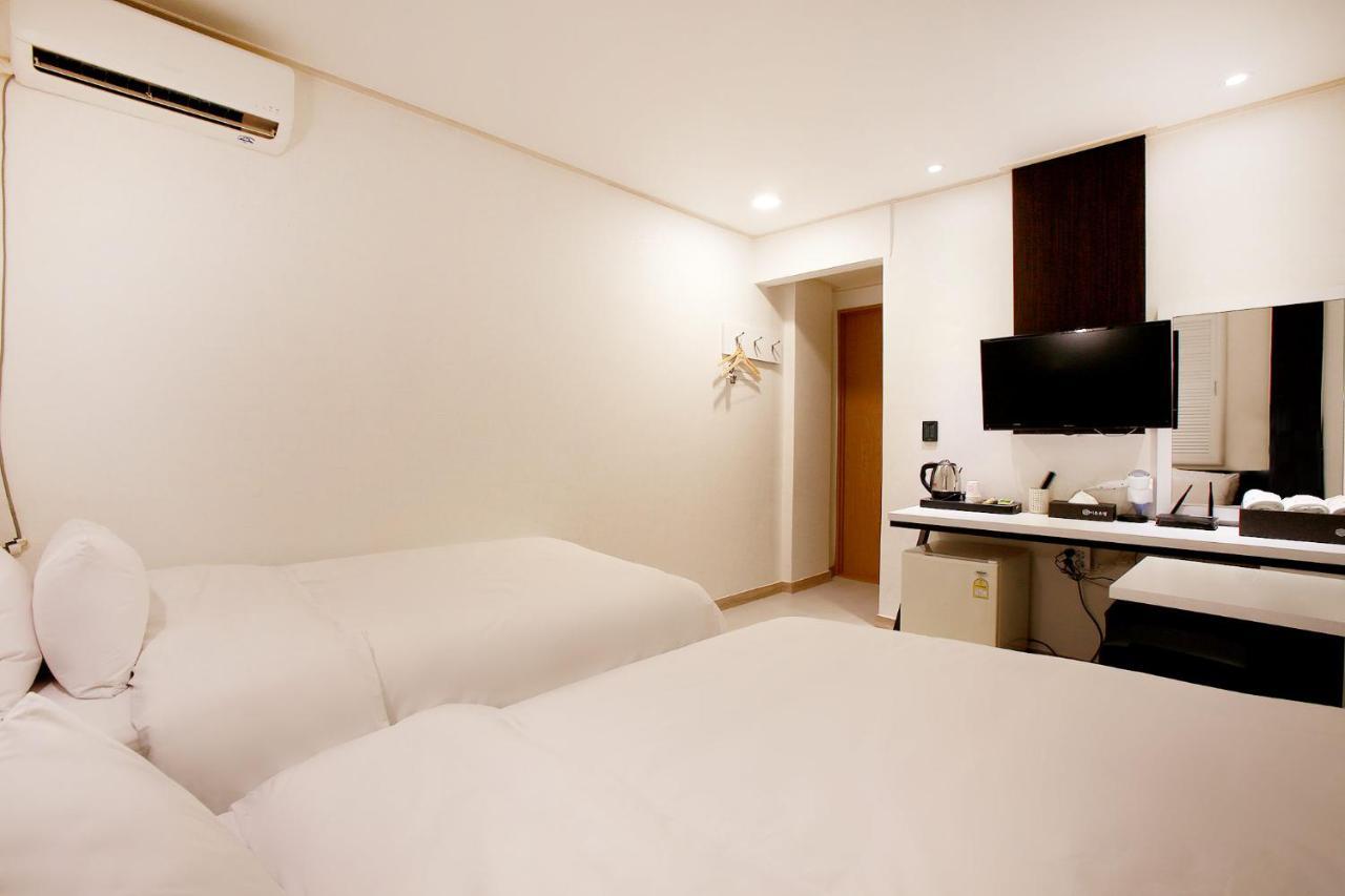 Eton Hotel Chuncheon Extérieur photo