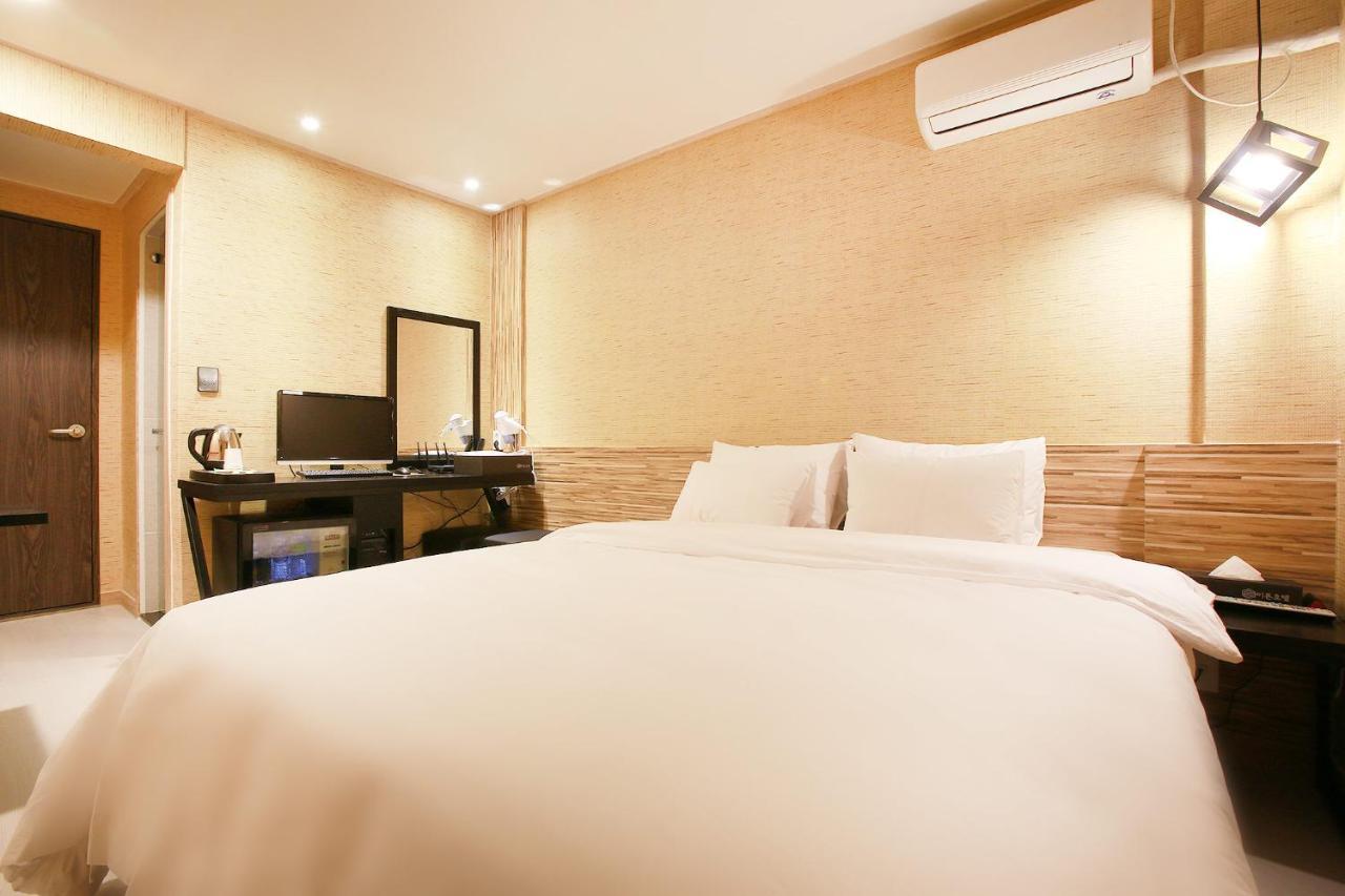 Eton Hotel Chuncheon Extérieur photo
